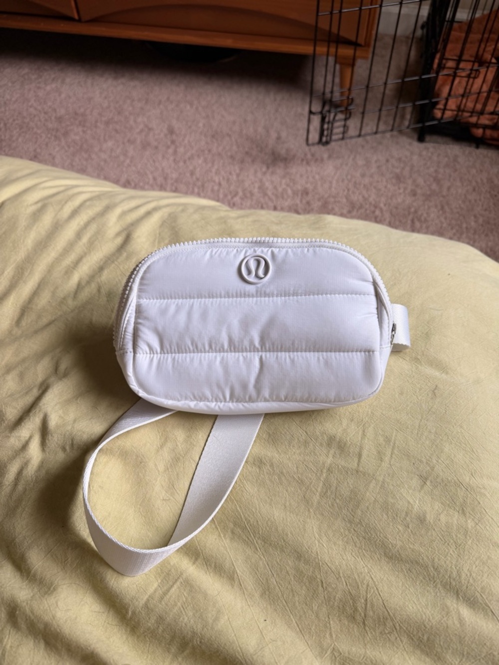 Lululemon crossbody puff bag